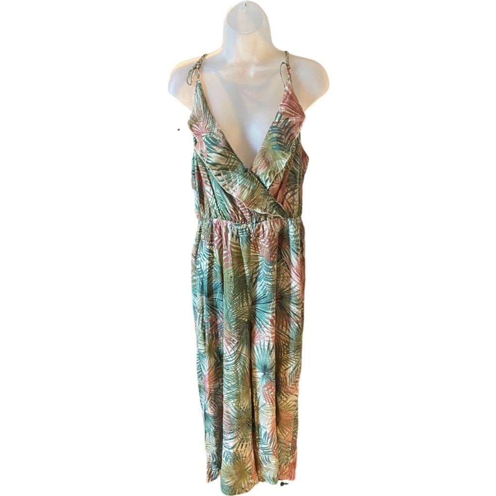 O’Neill jumper. Size XL. Tie back, elastic waist. Green palm.